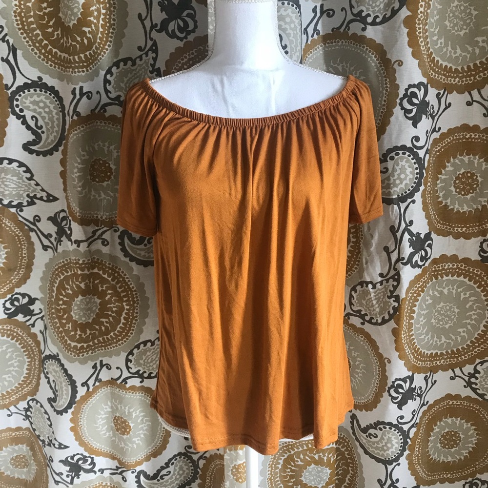 Brand new mustard top